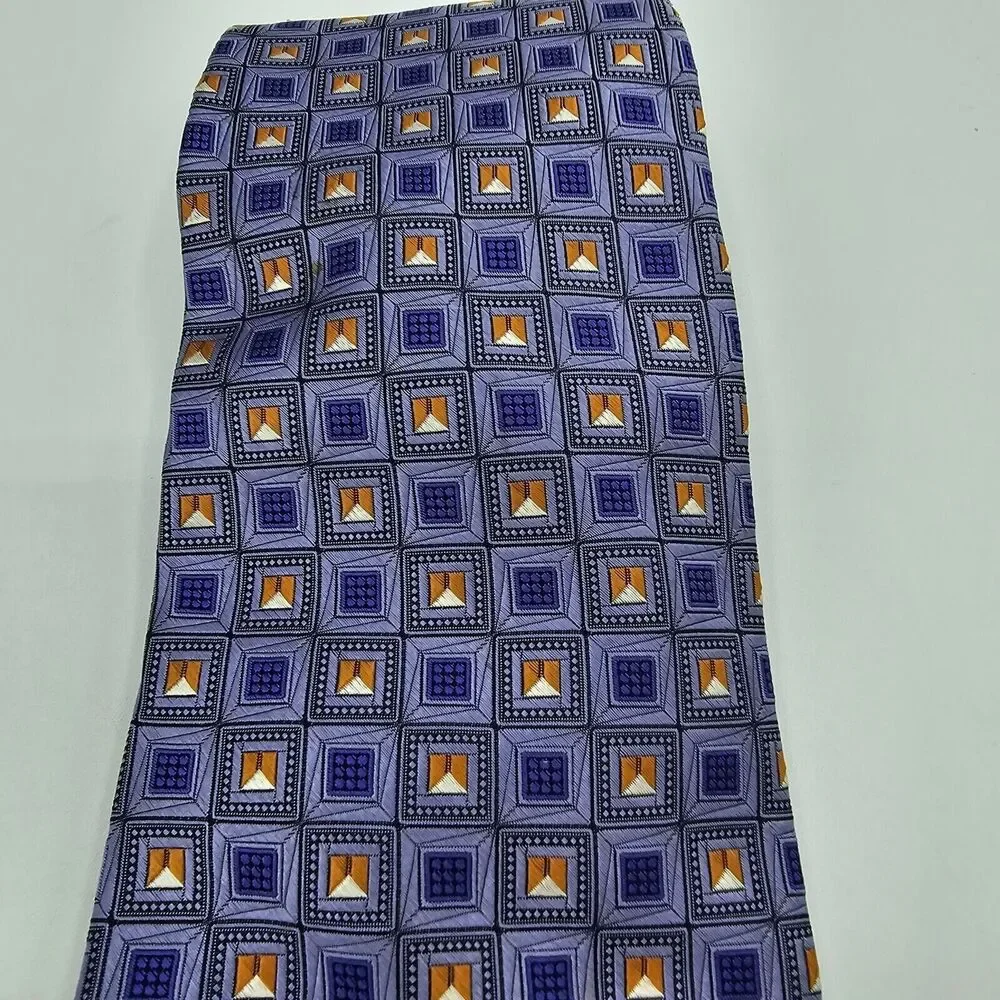 Mens Necktie Robert Talbott Silk Blue purple suit Size 59 By 4 Inches Vintage
